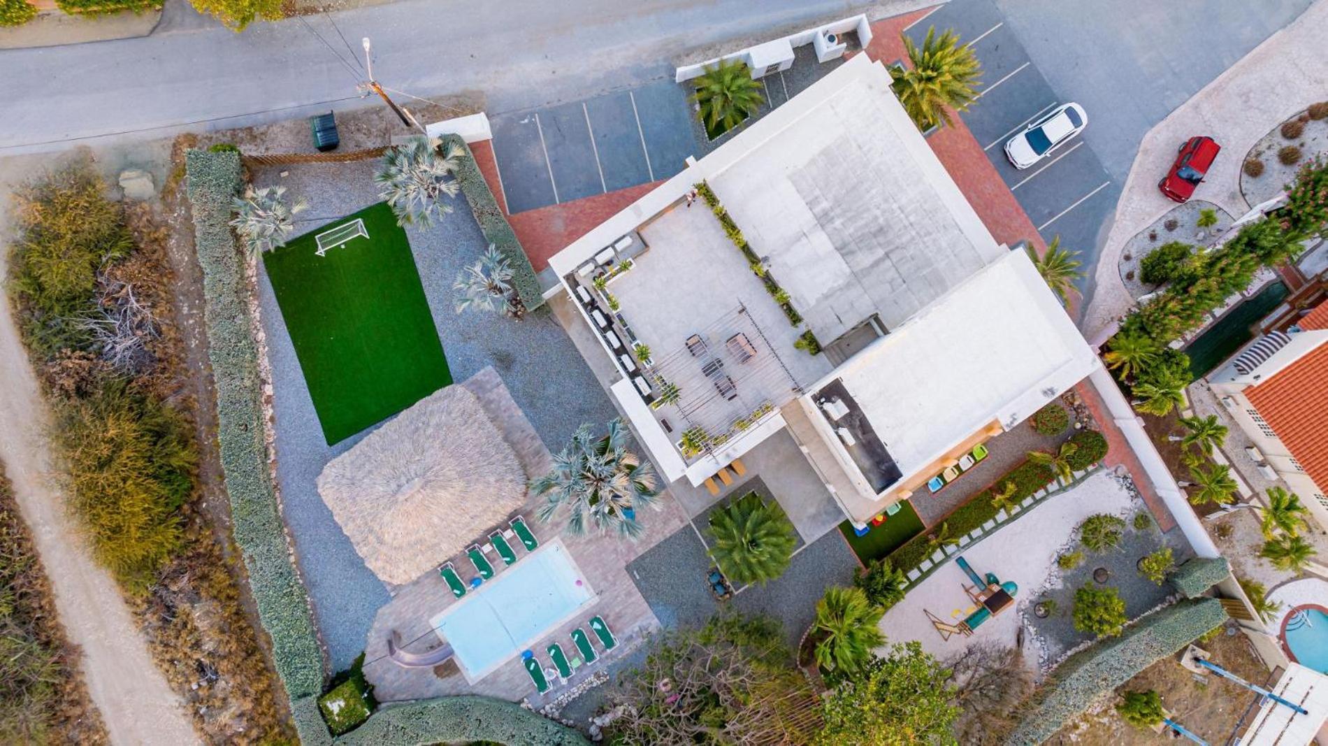 Koyari Modern Condos 9Br 7Ba Sleeps 26 W/ Pool And Roof Deck Palm Beach Екстер'єр фото