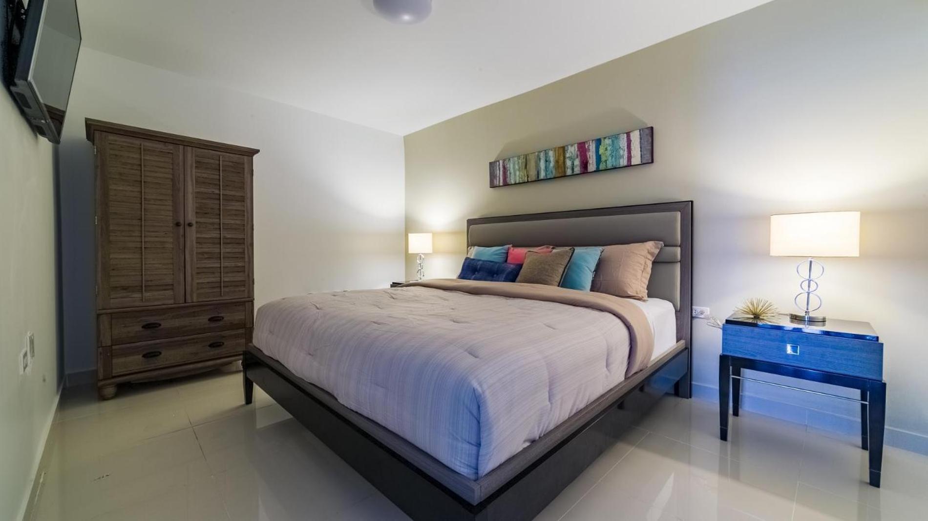 Koyari Modern Condos 9Br 7Ba Sleeps 26 W/ Pool And Roof Deck Palm Beach Екстер'єр фото