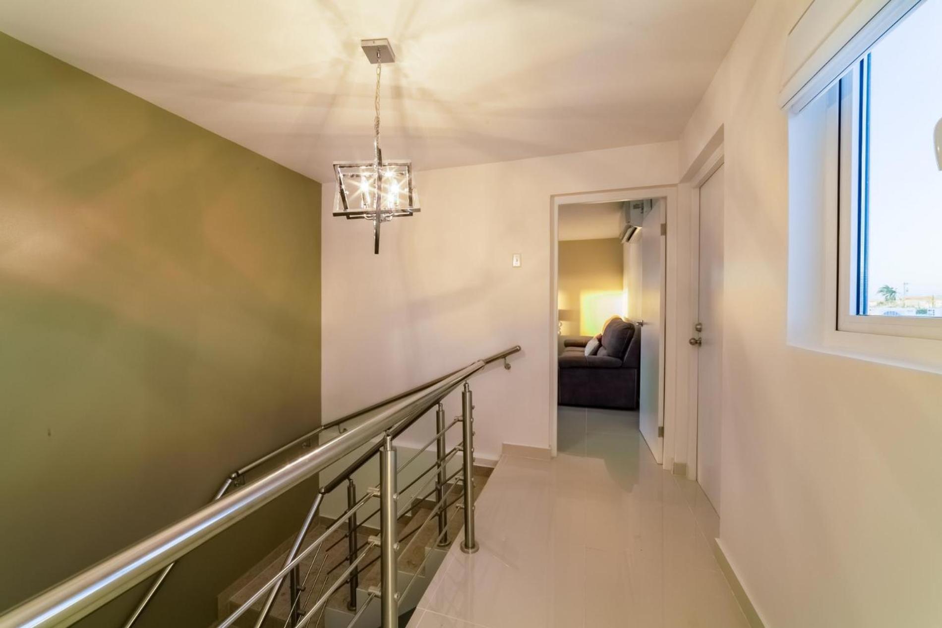Koyari Modern Condos 9Br 7Ba Sleeps 26 W/ Pool And Roof Deck Palm Beach Екстер'єр фото