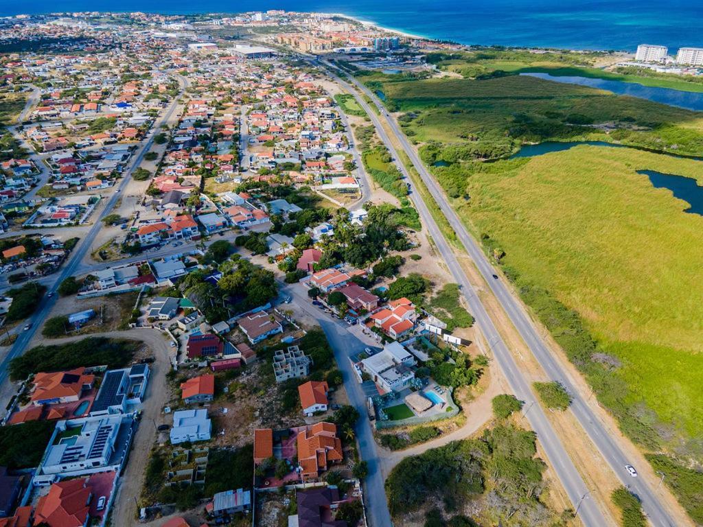 Koyari Modern Condos 9Br 7Ba Sleeps 26 W/ Pool And Roof Deck Palm Beach Екстер'єр фото